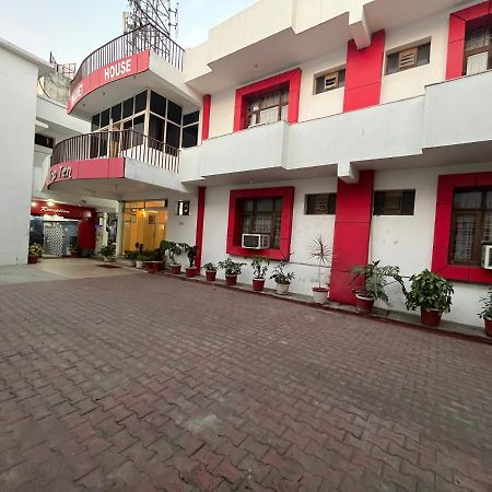 Hotel Magnet House Dehradun Exterior photo